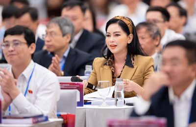 CEO IPPG Lê Hồng Thủy Tiên tại Diễn đàn Kinh tế - Xã hội Việt Nam 2023