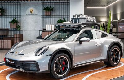 Chính thức ra mắt phiên bản giới hạn Porsche 911 Dakar tại Việt Nam