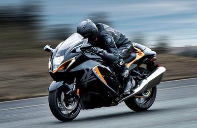 Suzuki Hayabusa 2023 ra mắt thị trường, giá hơn 616 triệu đồng