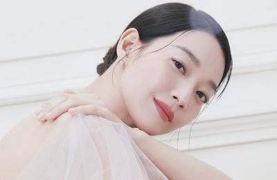 Diễn viên Shin Min-A chính thức trở thành Đại sứ Thương hiệu của Clé De Peau Beauté
