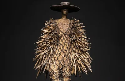 Triển lãm tượng đồng tôn vinh hai biểu tượng thời trang thế giới Schiaparelli và Chanel