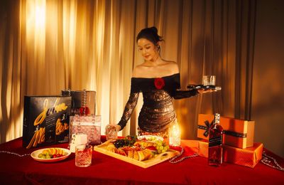 Gửi gắm năng lượng mới trong bộ sưu tập quà Tết từ Johnnie Walker Black Label