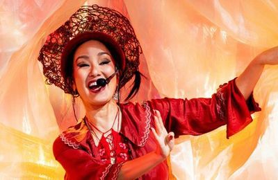 Chị đẹp Hồng Nhung hát sai lời?