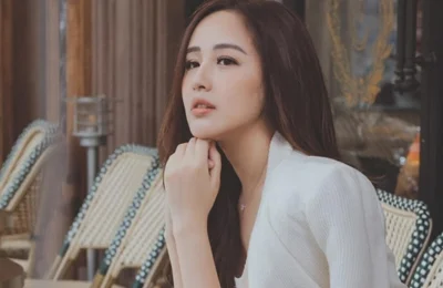 Hoa hậu Mai Phương Thuý bắt trúng hoa cưới Vân Hugo, ai dè có cách xử lý khiến dàn sao Vbiz ngỡ ngàng