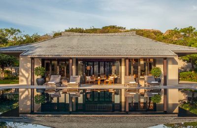 Bật mí 3 khách sạn 6 sao đẳng cấp nhất Việt Nam: Thiên đường nghỉ dưỡng dành cho người sang!