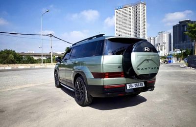 Độc lạ cách chủ sở hữu Hà Nội xóa bỏ định kiến thiết kế gây tranh cãi ở Hyundai Santa Fe 2024
