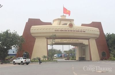 Tạo thuận lợi, thúc đẩy thương mại biên giới Việt Nam - Lào
