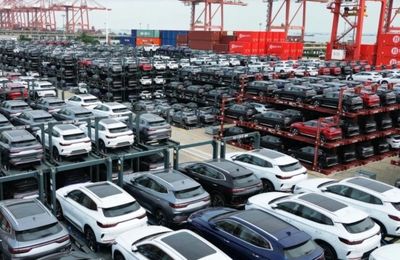 Lượng xe ô tô nhập khẩu vào Việt Nam tăng mạnh trong 9 tháng