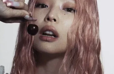 Jennie (BLACKPINK) xuất hiện với tạo hình khác lạ, quảng bá ca khúc mới