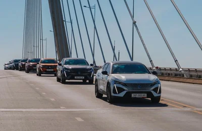 Trải nghiệm đẳng cấp trên khoang nội thất Peugeot 408
