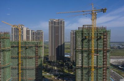Evergrande "thoát nợ" ngay phút cuối cùng, quay trở lại với 10 dự án lớn
