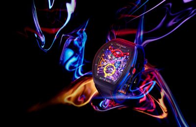 Franck Muller Vanguard Skeleton Color Dreams - âm hưởng của Lễ hội sắc màu