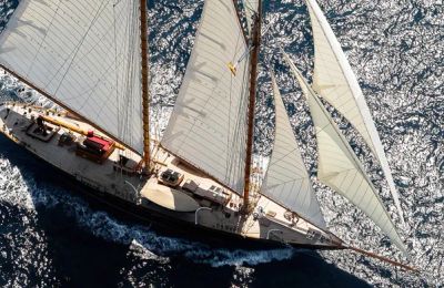 Herreshoff Mariette - chiếc thuyền buồm cổ điển hiếm có từ 1915 tái xuất biển khơi