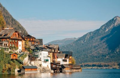 Lạc bước giữa ngôi làng cổ tích Hallstatt, di sản 7000 năm của Áo quốc