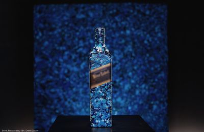 Khai mở cảm quan nghệ thuật độc đáo với bộ sưu tập Whisky của Blue Label và Liêu Nguyễn