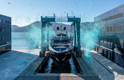 Riva 130' Bellissima - Flagship trứ danh nhà Riva hạ thủy thành công lần thứ hai tại Ý