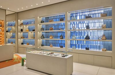 Boutique LOEWE đầu tiên tại Việt Nam khai trương lộng lẫy ở Union Square Saigon