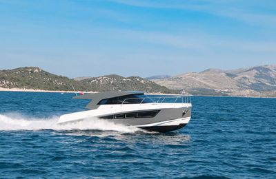 Du thuyền MAKAI M37 - sự kết hợp giữa thiết kế đẹp tinh tế và hiệu suất mạnh vượt trội