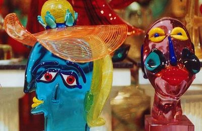 Đồ thuỷ tinh đắt giá Murano & cảm hứng nostalgia từ thẩm mỹ của thế kỷ trước