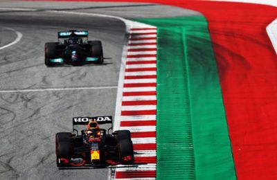 Formula 1 2021: sau 10 chặng Verstappen đứng đầu bảng tổng sắp