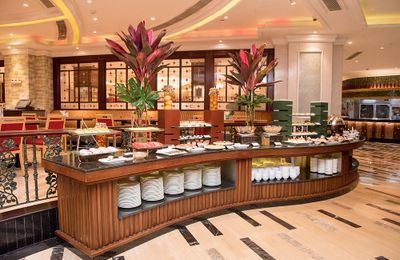 Đại tiệc hải sản phong phú mỹ vị biển khơi tại Café Central An Đông - Windsor Plaza Hotel