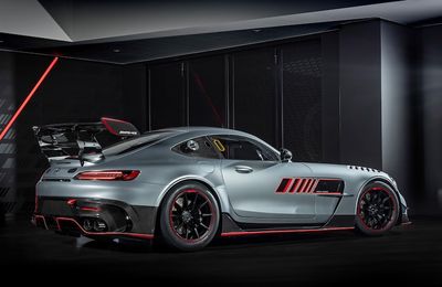 Mercedes-AMG GT 2022 – mẫu xe đua kỷ niệm 55 năm thành lập thương hiệu AMG