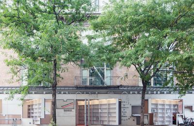 Art Gallery - Bảo tàng trong mối tương quan giữa hội họa và văn hóa đô thị