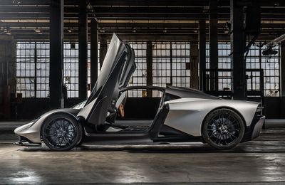 4 Siêu phẩm của Aston Martin xuất hiện trong “No time to die” có gì đặc biệt?