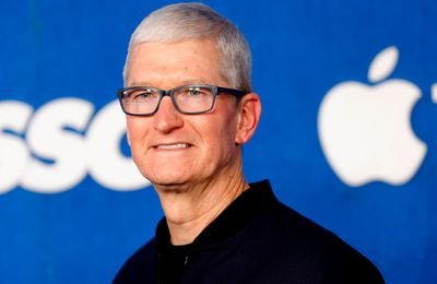 Apple lần đầu giảm giá trị thương hiệu sau 25 năm