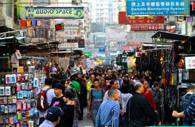 Du lịch Hong Kong ‘lạc lối’ giữa những thiên đường mua sắm ở Cửu Long