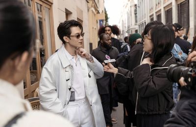 Sao Việt “xuất ngoại” tham dự thời trang quốc tế, khán giả Việt đánh giá toàn cực phẩm