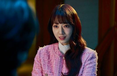 Thời trang ấn tượng của Park Shin Hye trong phim mới