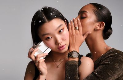 Smart Luxury: Vàng, gốm sứ và kim cương CHANEL lên ngôi mùa lễ hội 2024