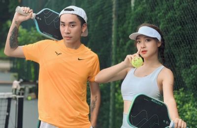 Người trẻ chi trăm triệu sắm đồ pickleball: Mặc đẹp không phải để "sống ảo"