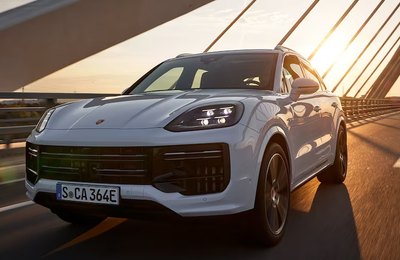 Cận cảnh Cayenne Turbo E-Hybrid 2024 - mẫu SUV 729 HP mạnh nhất lịch sử Porsche
