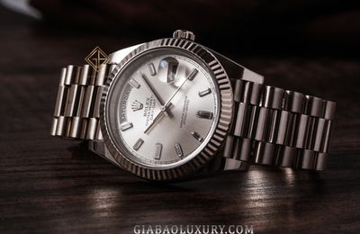 Review đồng hồ Rolex Day-Date 40 228239 mặt số bạc