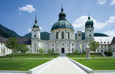 Vòng quanh nước Đức: Thăm 5 điểm đến Munich nổi bật