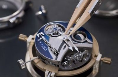 Marine Mega Yacht - biểu tượng đồng hồ hàng hải của Ulysse Nardin