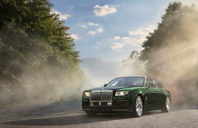Rolls-Royce bất ngờ hé lộ phiên bản Extended của mẫu Ghost mới