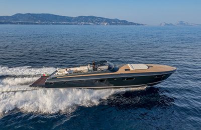 Open yacht Itama 62RS - Hình mẫu mới của sự tự do trong thiết kế