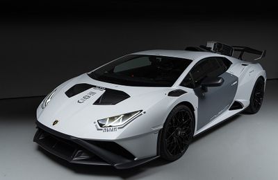 Lamborghini Huracán STO Time Chaser_111100 - Tích hợp giá trị xưa để mở ra tương lai