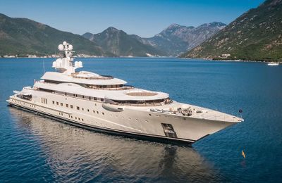 Đã có thể mua lại siêu du thuyền 115m Lürssen Pelorus từ SuperYachtsMonaco