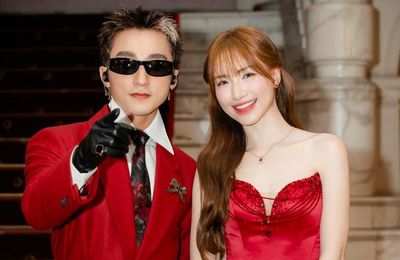 Hòa Minzy đăng ảnh với Sơn Tùng sau 9 năm