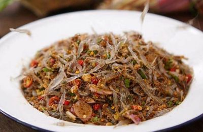 Món tôm nhảy gây tò mò với du khách đến Thái Lan