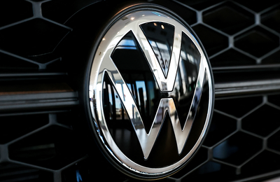 Volkswagen quyết định chi hơn 20 tỷ USD để chế tạo pin cho xe hơi điện của hãng
