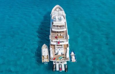 Siêu du thuyền Big Sky 48m từ Oceanfast - Di sản của một thời đại hoàng kim