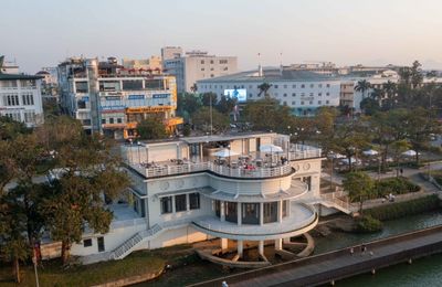 Le Cercle Hue - Nhà hàng xứ kinh kỳ với kiến trúc lịch sử & ẩm thực tinh tuý