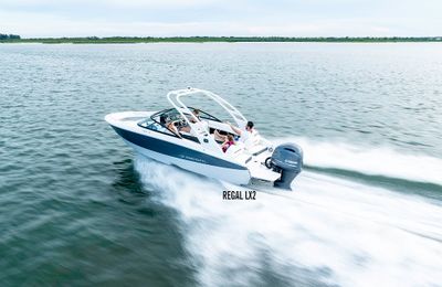 Triển lãm Yachting Việt Nam giới thiệu 2 thương hiệu du thuyền Regal và Parker