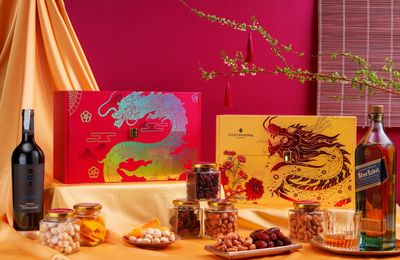Đẳng cấp và tinh tế 2 BST quà Tết 2024 từ InterContinental Saigon và Sheraton Saigon