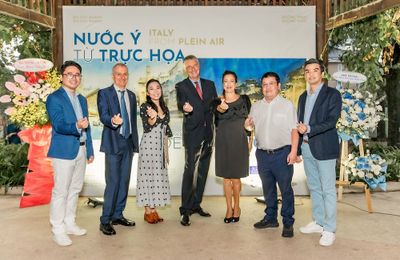 Triển lãm tái hiện nước Ý qua góc nhìn và kỹ thuật trực họa độc đáo của hai nghệ sĩ Việt